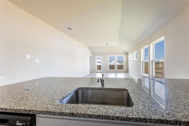 Building Photo - 205 Spiny Lizard Ln