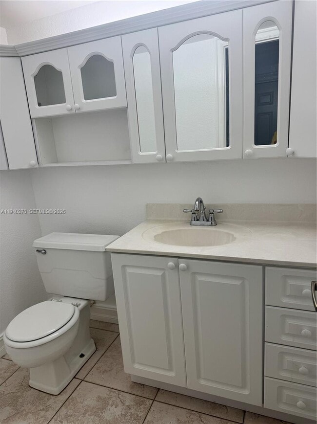 Building Photo - 7910 Taft St