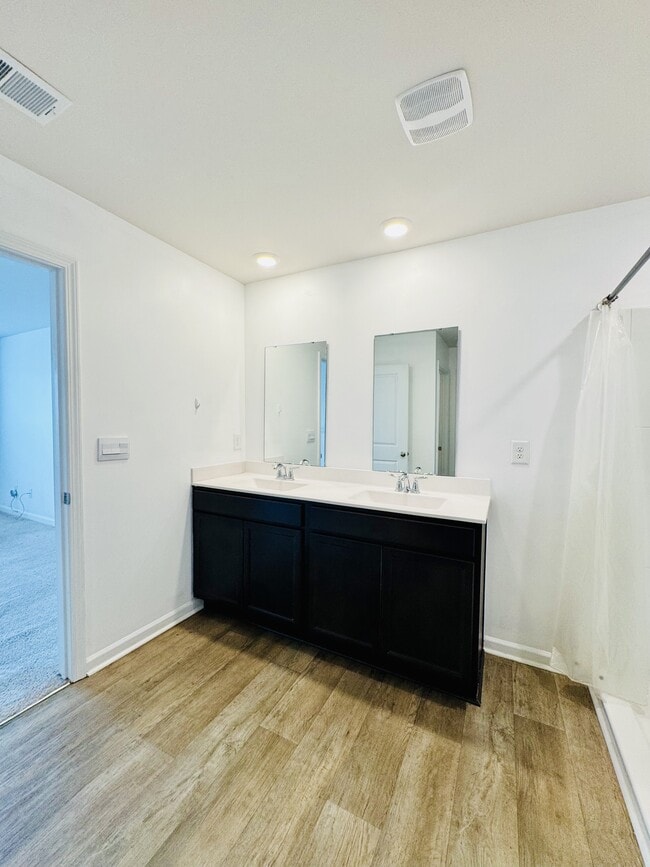 Building Photo - 809 Woodland Farms Cir
