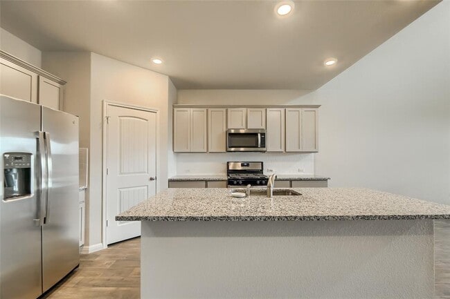 Building Photo - 603 Bluffview Dr.