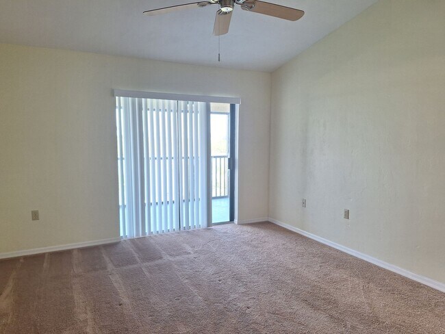 Building Photo - BOUCHELLE ISLAND - RIVERFRONT 2BR 2BA CONDO!!