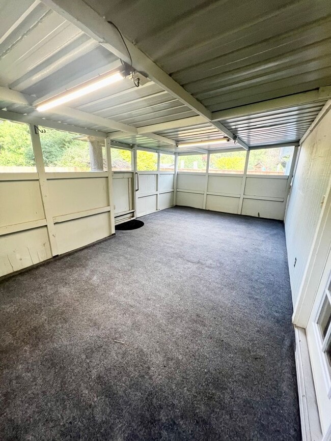 Building Photo - **** Application pending ****