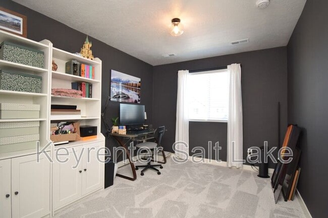 Building Photo - 2964 S 2500 W St