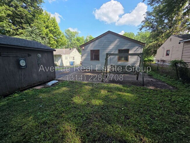 Building Photo - 135 Grether Ave