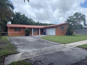 Building Photo - 2601 NW 9th Terrace