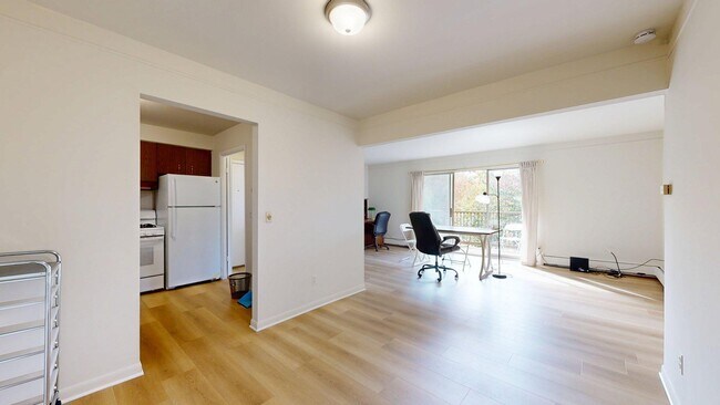 Building Photo - 1257 Island Dr