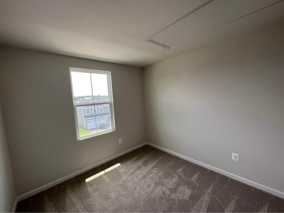 Building Photo - 115 Butterfield Ave