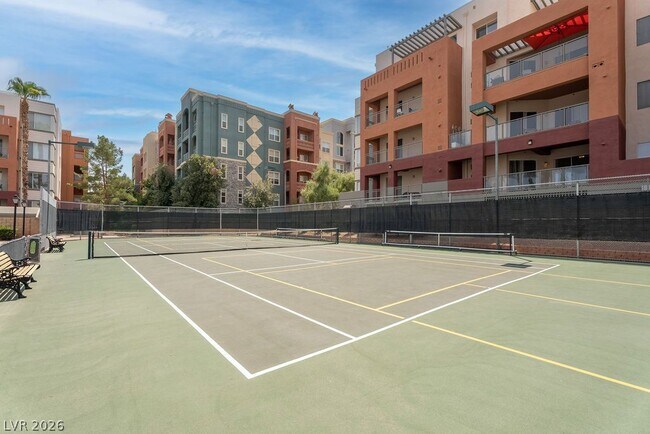 Building Photo - 83 E Agate Ave