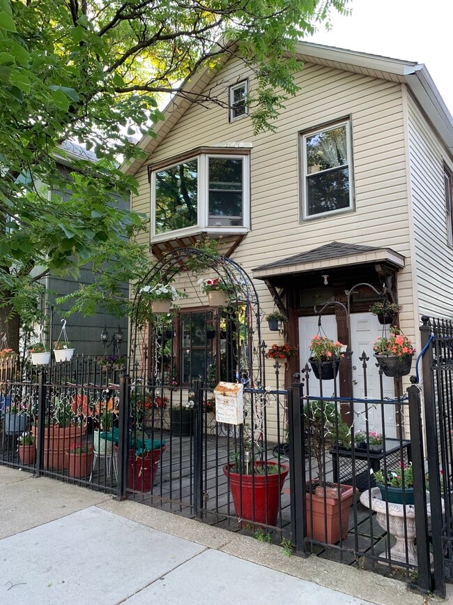 Building Photo - 1836 W 21st St