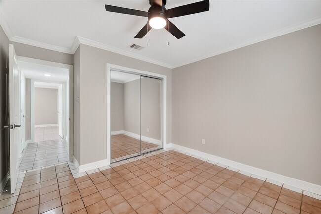 Building Photo - 14238 Pinewest Dr