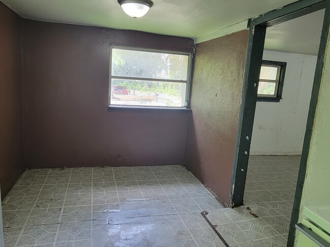 Building Photo - 14052 Railroad Ave