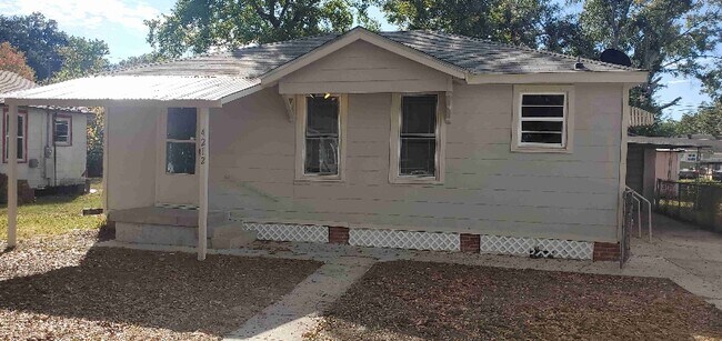 Primary Photo - 4212 Dawson Dr