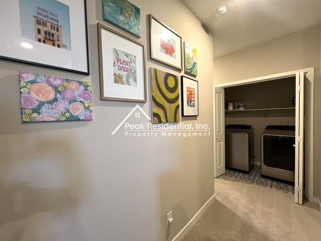 Building Photo - Updated 4bd/3.5ba Natomas Home with Garage!