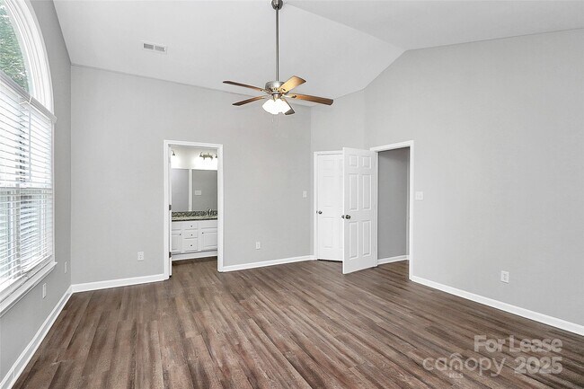 Building Photo - 1540 Nichole Ln