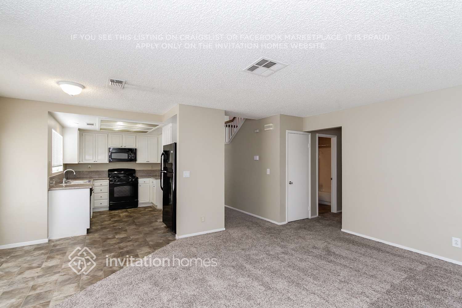 Building Photo - 330 Templeton Dr