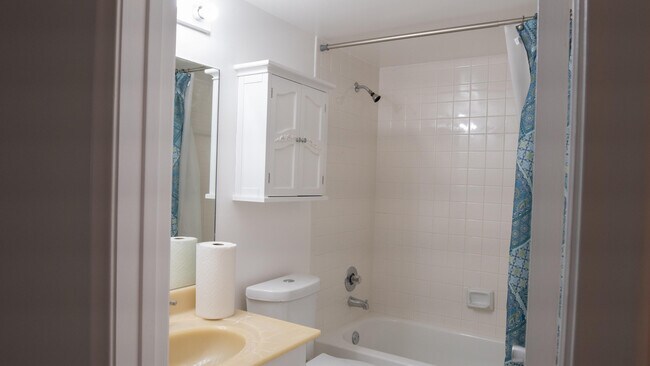 Building Photo - 400 SW 134th Way