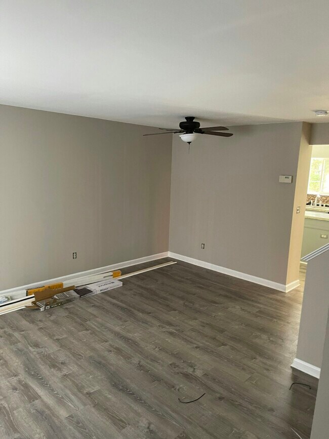 Building Photo - 16933 Toms River Loop