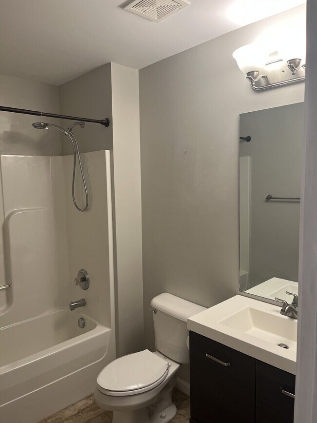 Building Photo - "Charming 3-Bed Home on Kemberton Court: Spacious Living with 2.5 Baths in Nolensville!" Communit...