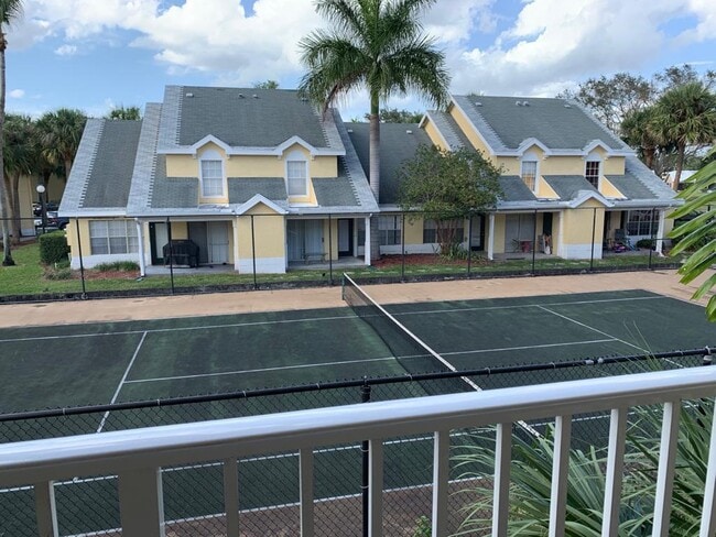 Building Photo - 6315 La Costa Dr