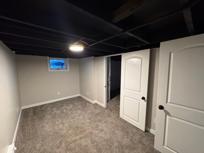 Building Photo - 19 Stryker Ave