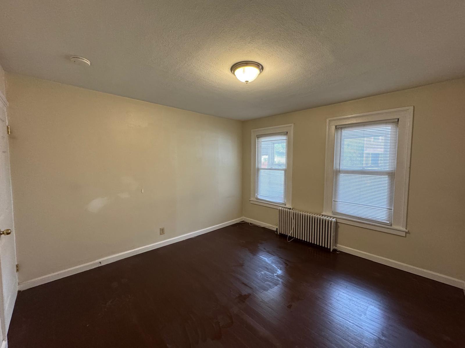 Building Photo - 14 Court St