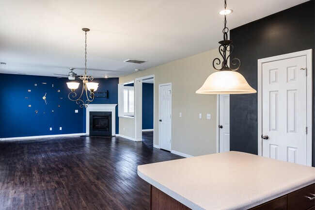Building Photo - 117 Woodtrellis Ct