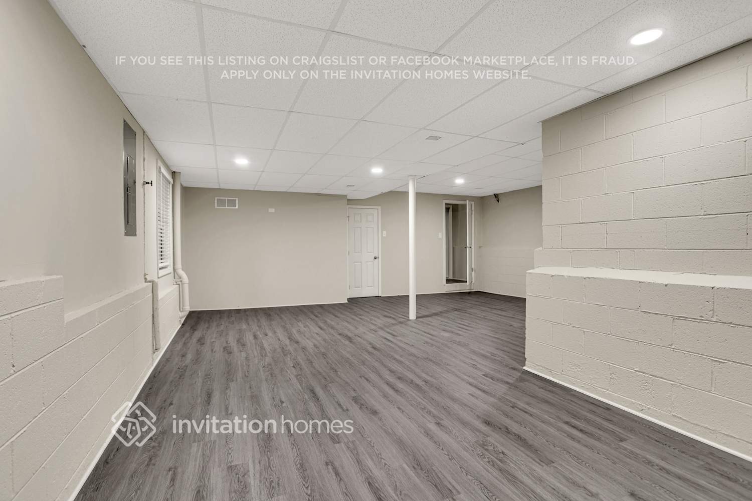 Building Photo - 4040 Maxanne Dr NW