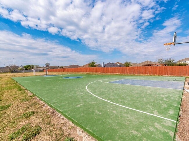 Building Photo - 184 Atlantis