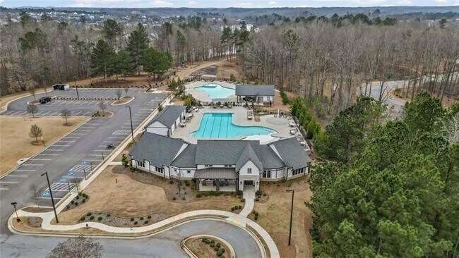 Building Photo - 166 Champlain Rd