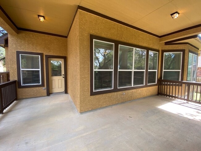 Primary Photo - July Move-In Special