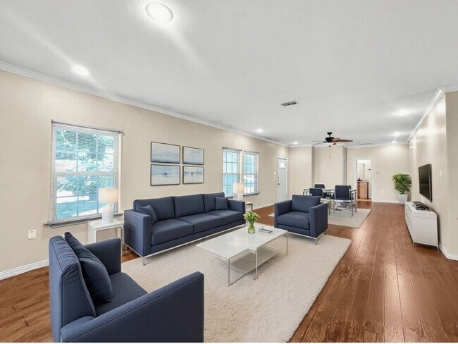 Building Photo - 1020 Elwood Rd