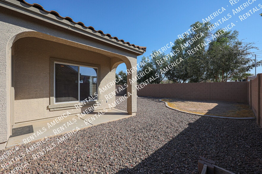 Building Photo - 15029 W Wethersfield Rd