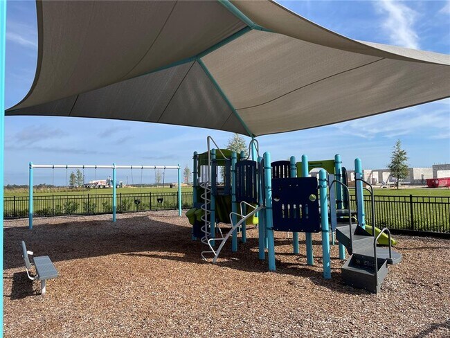 Building Photo - 6805 Perch Hammock Lp