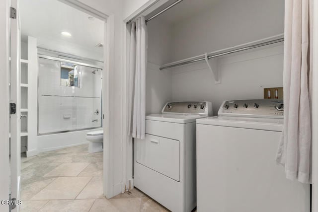 Building Photo - 17 Delancy