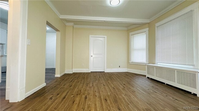 Building Photo - 701 Cedar Ave