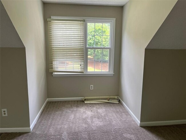 Building Photo - 1397 Wynford Gate