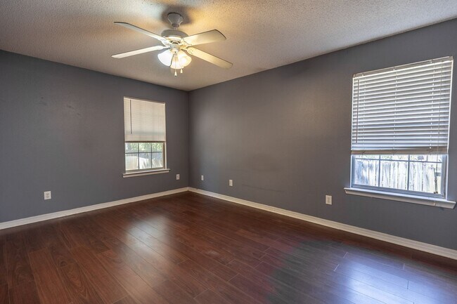 Building Photo - $1,800/month | 3 BD • 2 BA | No Pets