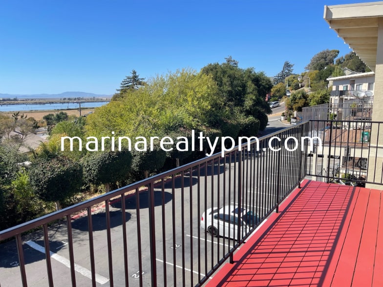 Building Photo - 129-191 Hilborn St