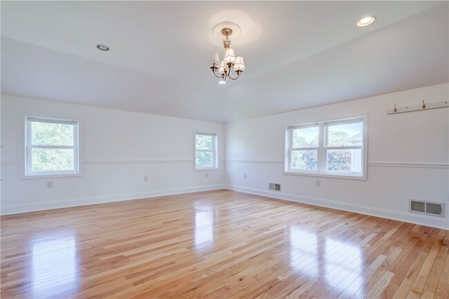 Building Photo - 83 Angels Path