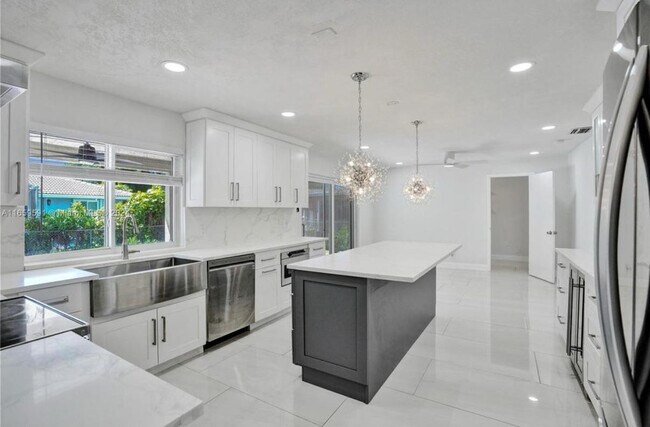 Building Photo - 11280 NW 40th St