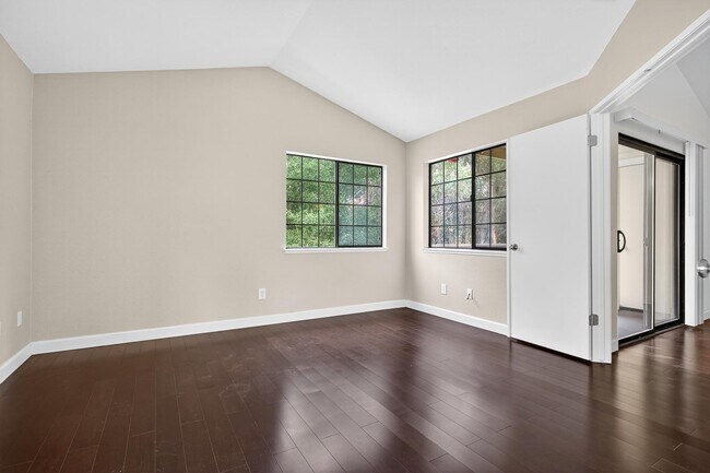 Building Photo - 1202 Devonwood