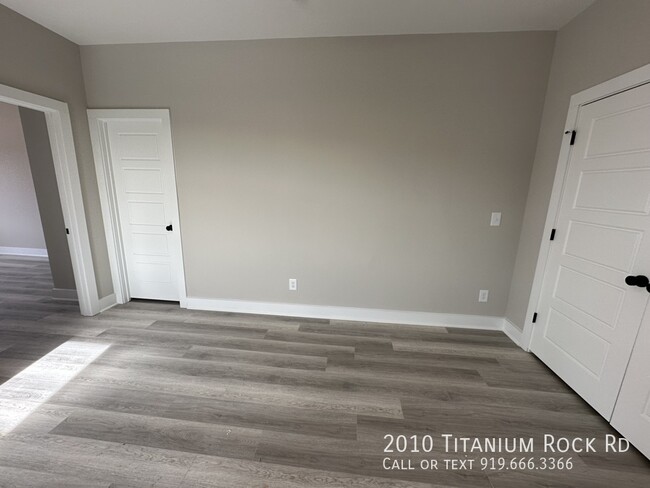 Building Photo - 2010 Titanium Rock Rd