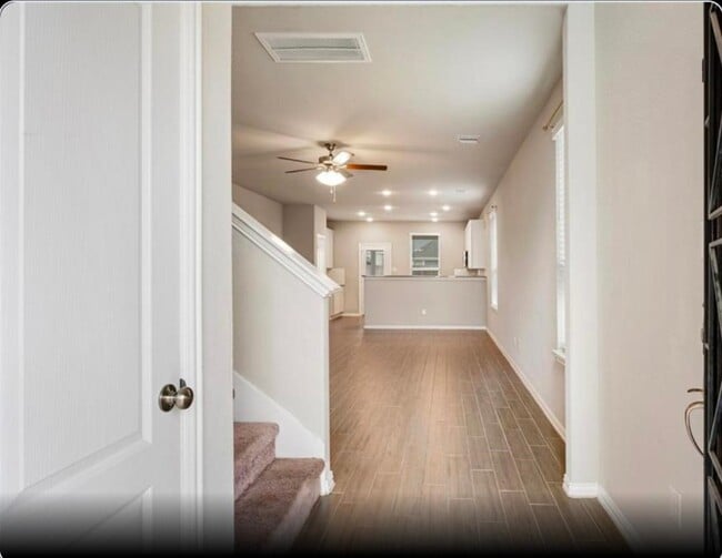 Building Photo - 31314 Spotted Saddle Hollow