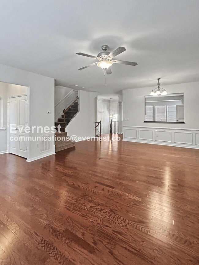 Building Photo - 8730 Macedonia Lake Dr