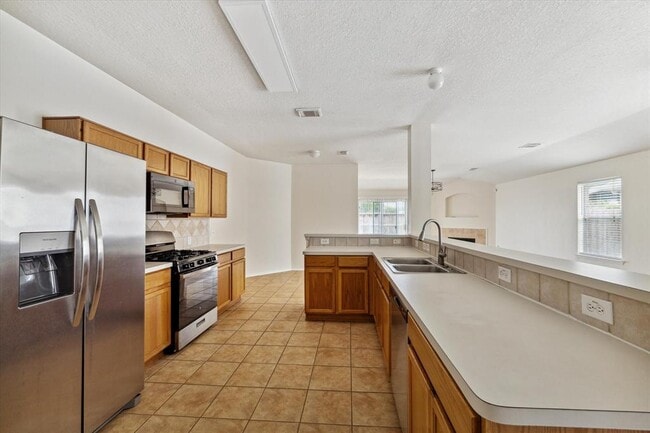 Building Photo - 21102 Somerset Park Ln