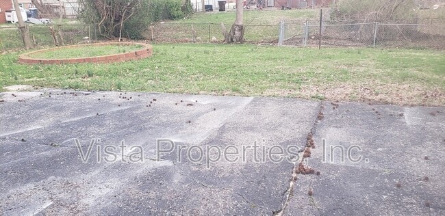 Building Photo - 4608 Aral Dr