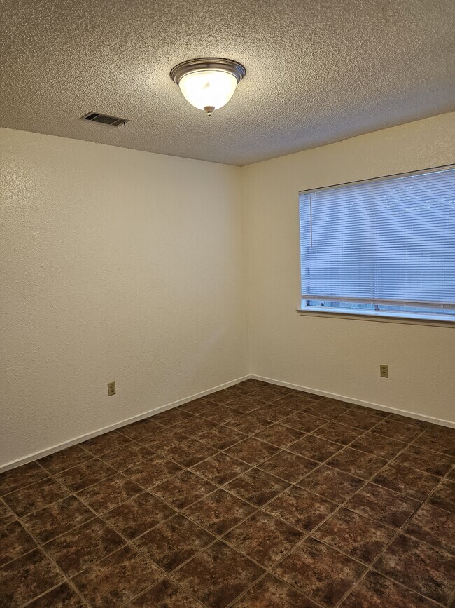Building Photo - 12701 Europa Ln