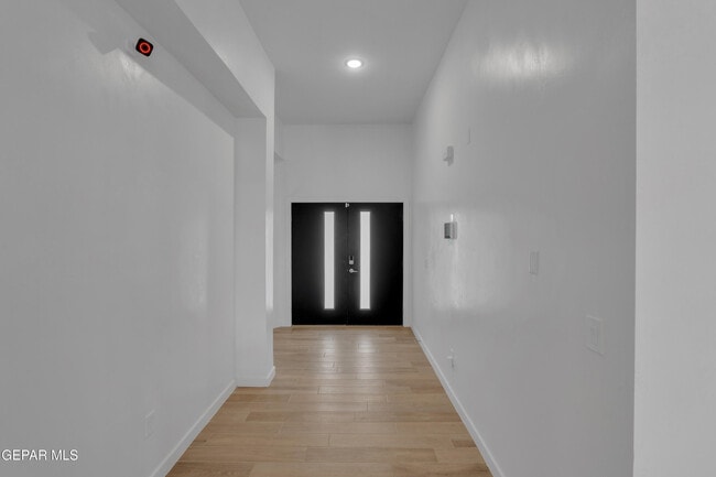 Building Photo - 12713 Captain Claudia CT