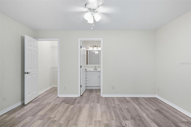 Building Photo - 120 Coral Reef Ct N