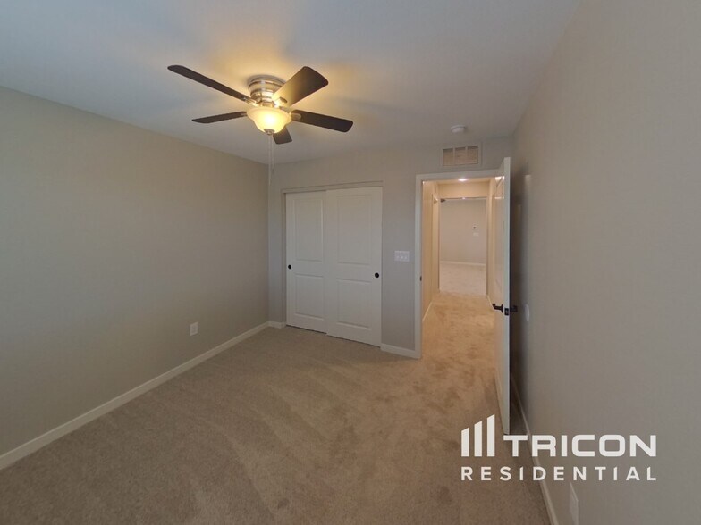 Building Photo - 6743 Palmer Crst St